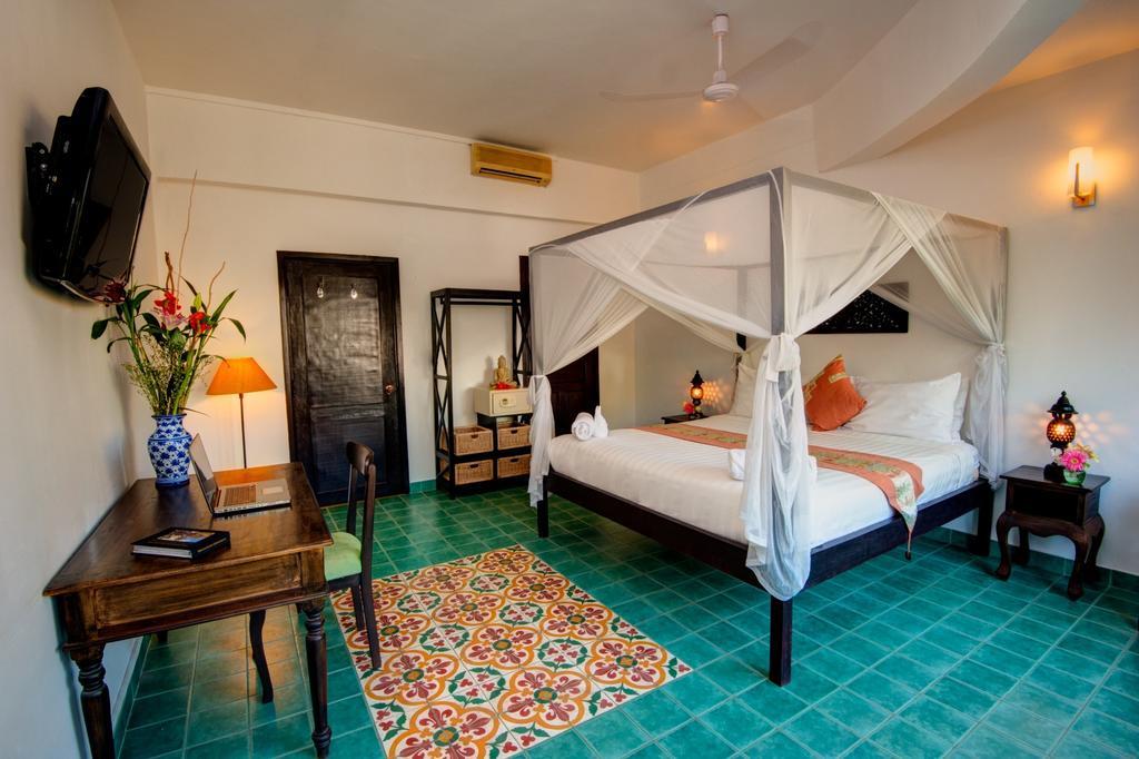The Willow Boutique Hotel Phnom Penh Bagian luar foto