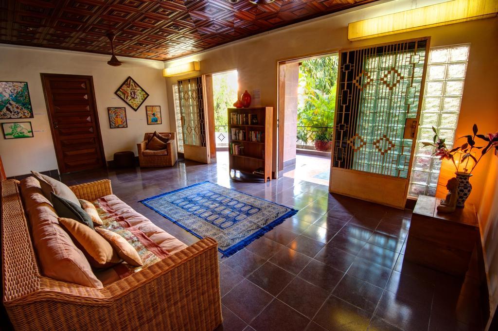 The Willow Boutique Hotel Phnom Penh Bagian luar foto