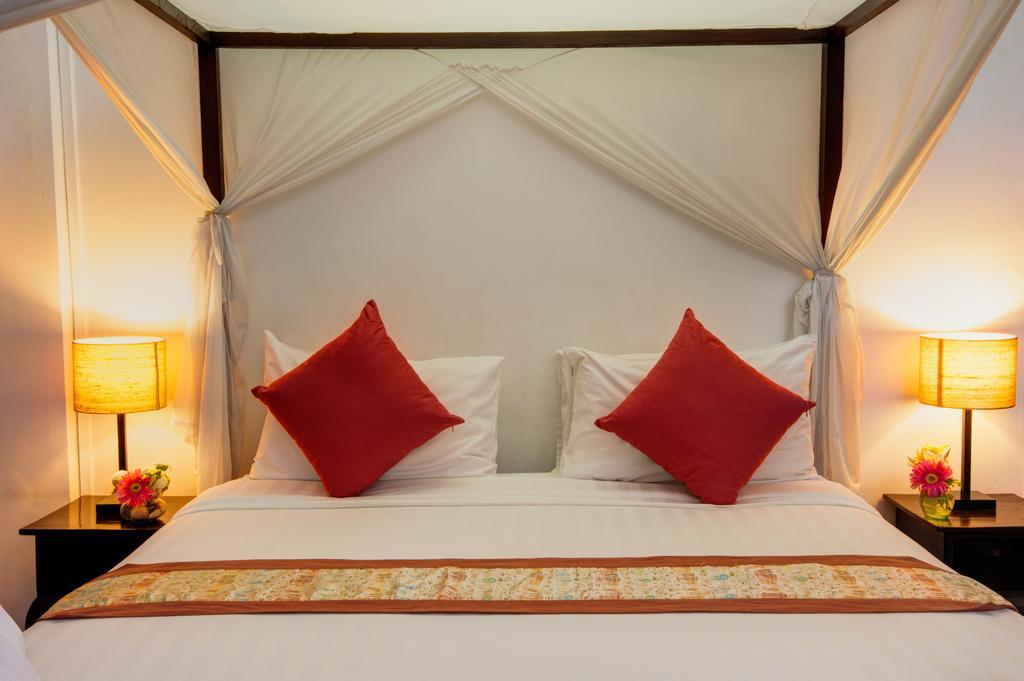 The Willow Boutique Hotel Phnom Penh Bagian luar foto