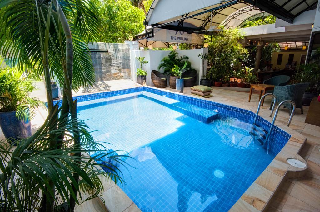 The Willow Boutique Hotel Phnom Penh Bagian luar foto