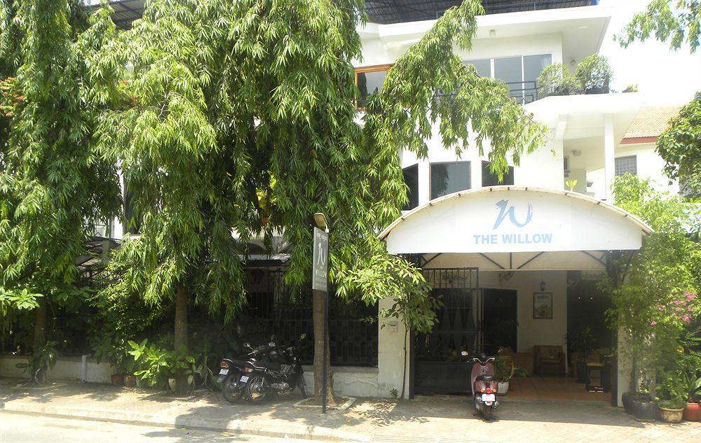 The Willow Boutique Hotel Phnom Penh Bagian luar foto