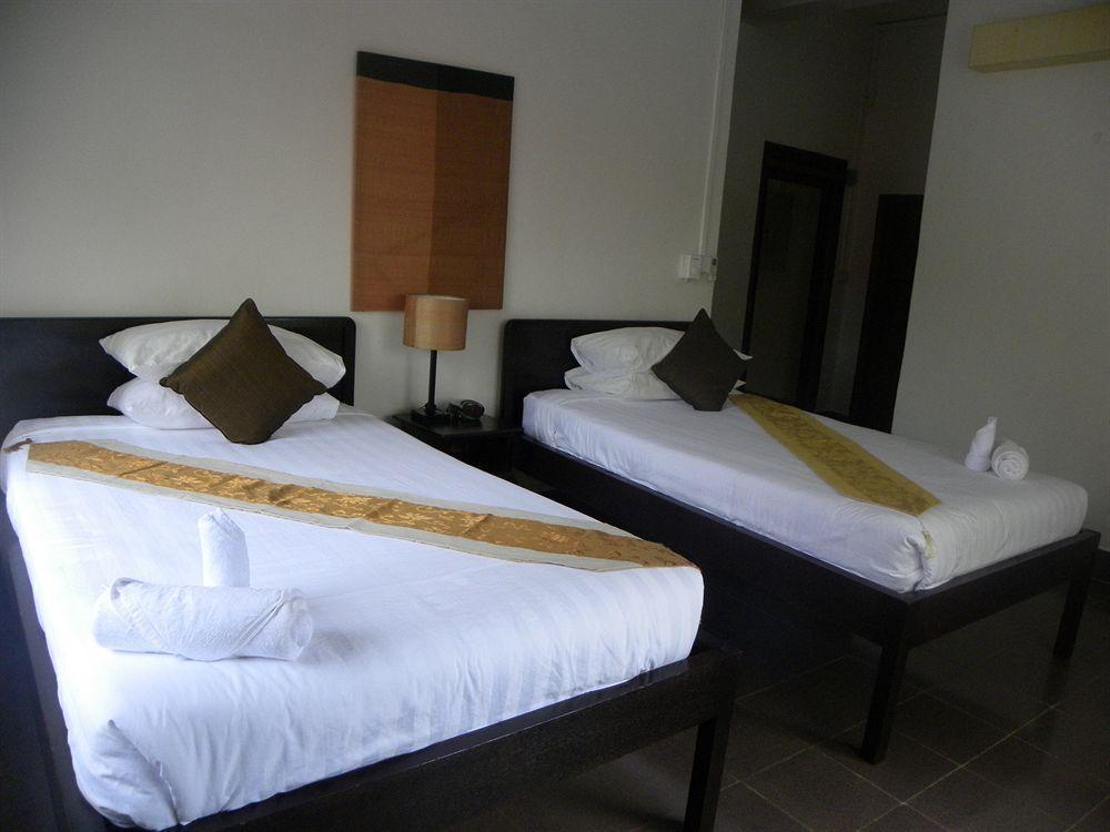 The Willow Boutique Hotel Phnom Penh Bagian luar foto