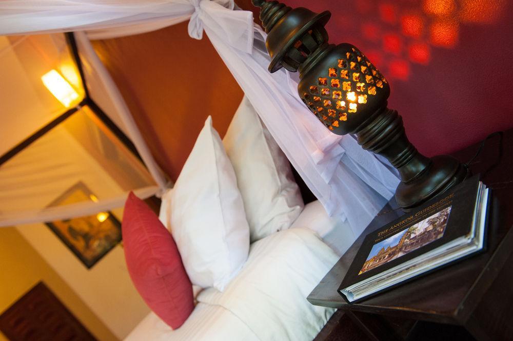 The Willow Boutique Hotel Phnom Penh Bagian luar foto