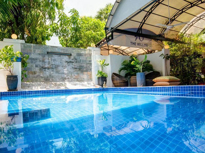 The Willow Boutique Hotel Phnom Penh Bagian luar foto